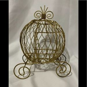 Metal Wire Cinderella Pumpkin Carriage Gold Tone
